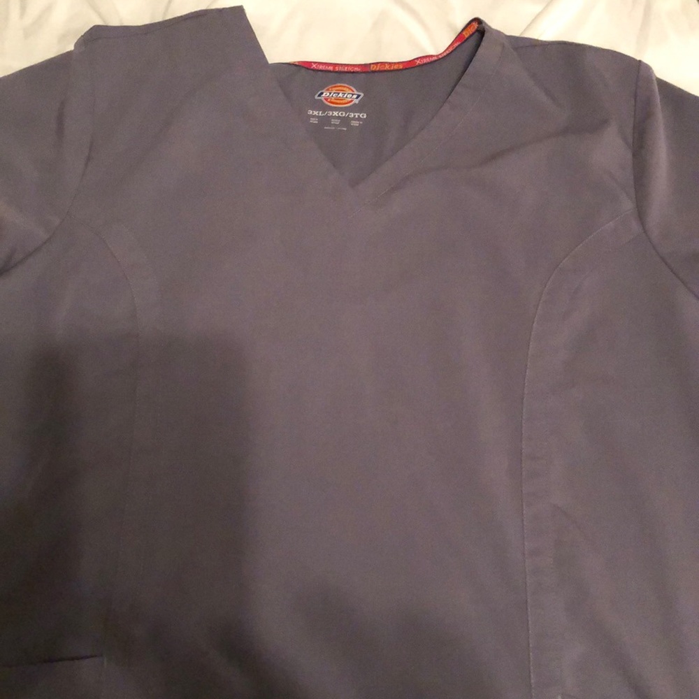 Scrub top